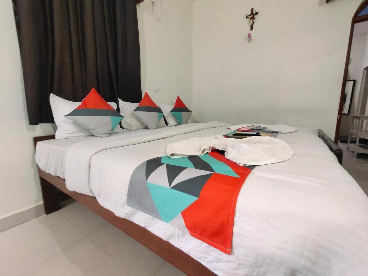 Rj14 Accommodations At Baga Beach Exterior foto
