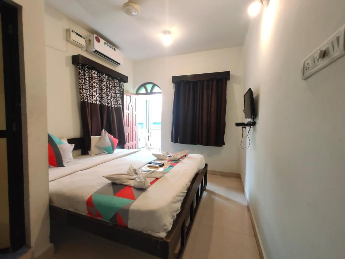 Rj14 Accommodations At Baga Beach Exterior foto