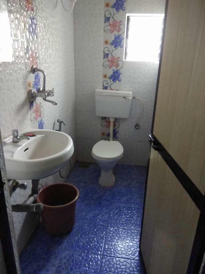 Rj14 Accommodations At Baga Beach Exterior foto